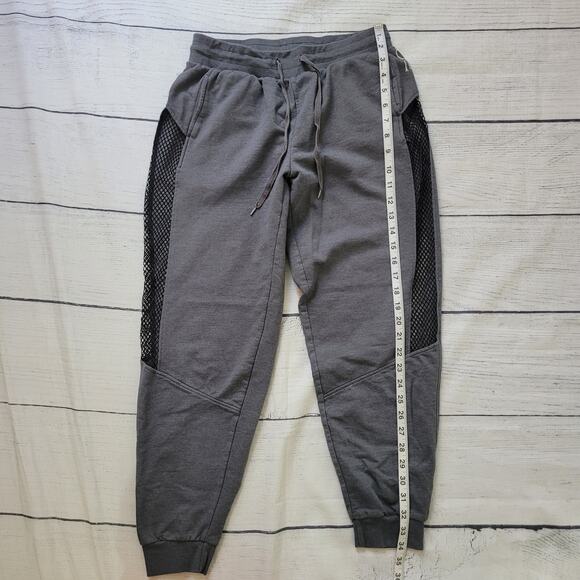 Game of Thrones Size	M House Emblem Joggers Mesh Side Vents HBO Fantasy Sweats - Picture 5 of 10